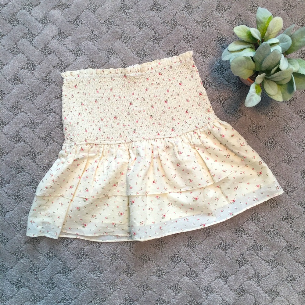 Storia floral tiered skirt/ tube top❤️